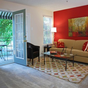 Open door to patio in a standard apartment at Tonti Lakeside